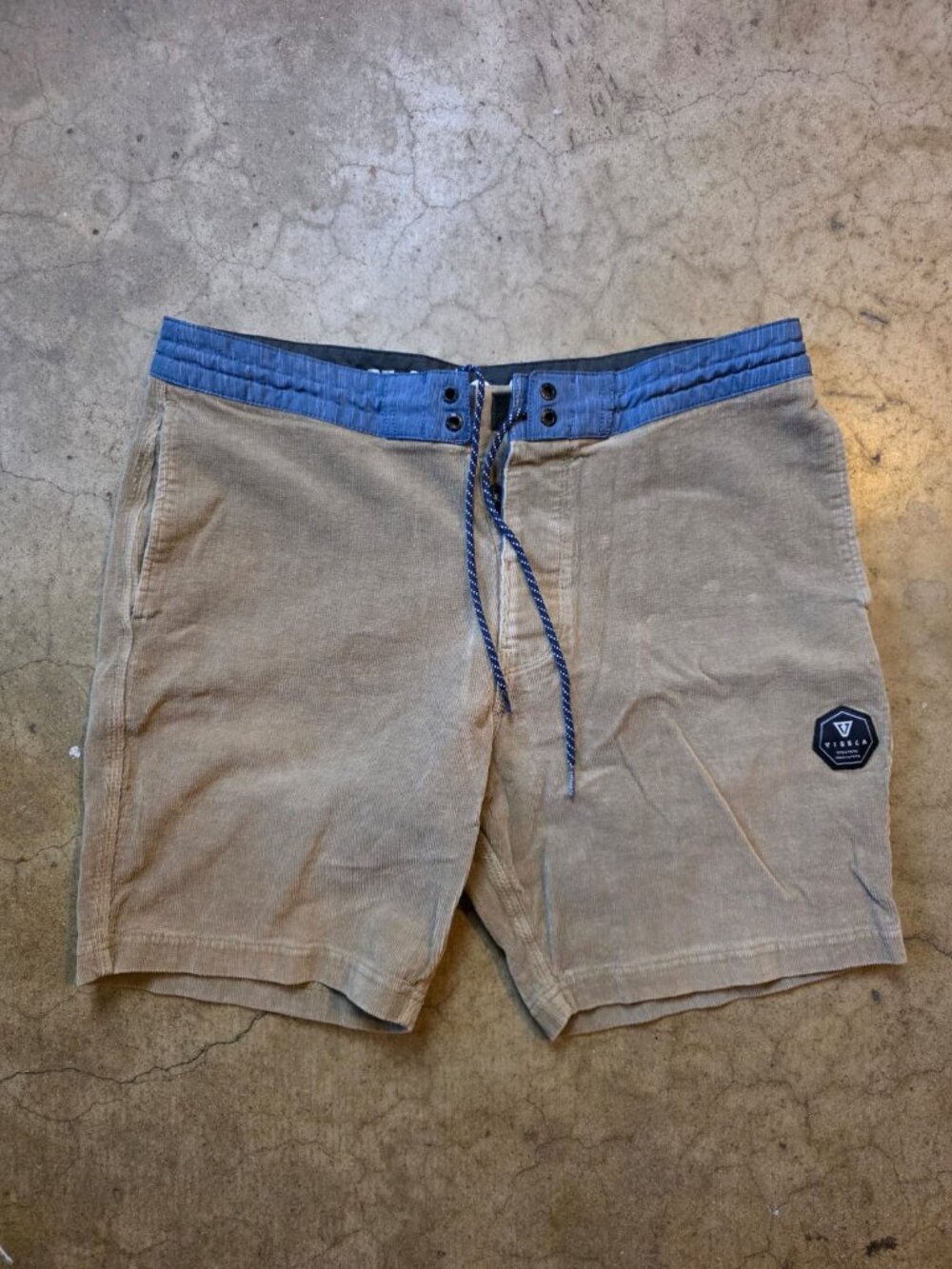 VISSLA for RHC Men’s Large Corduroy Shorts Casual Surf Style